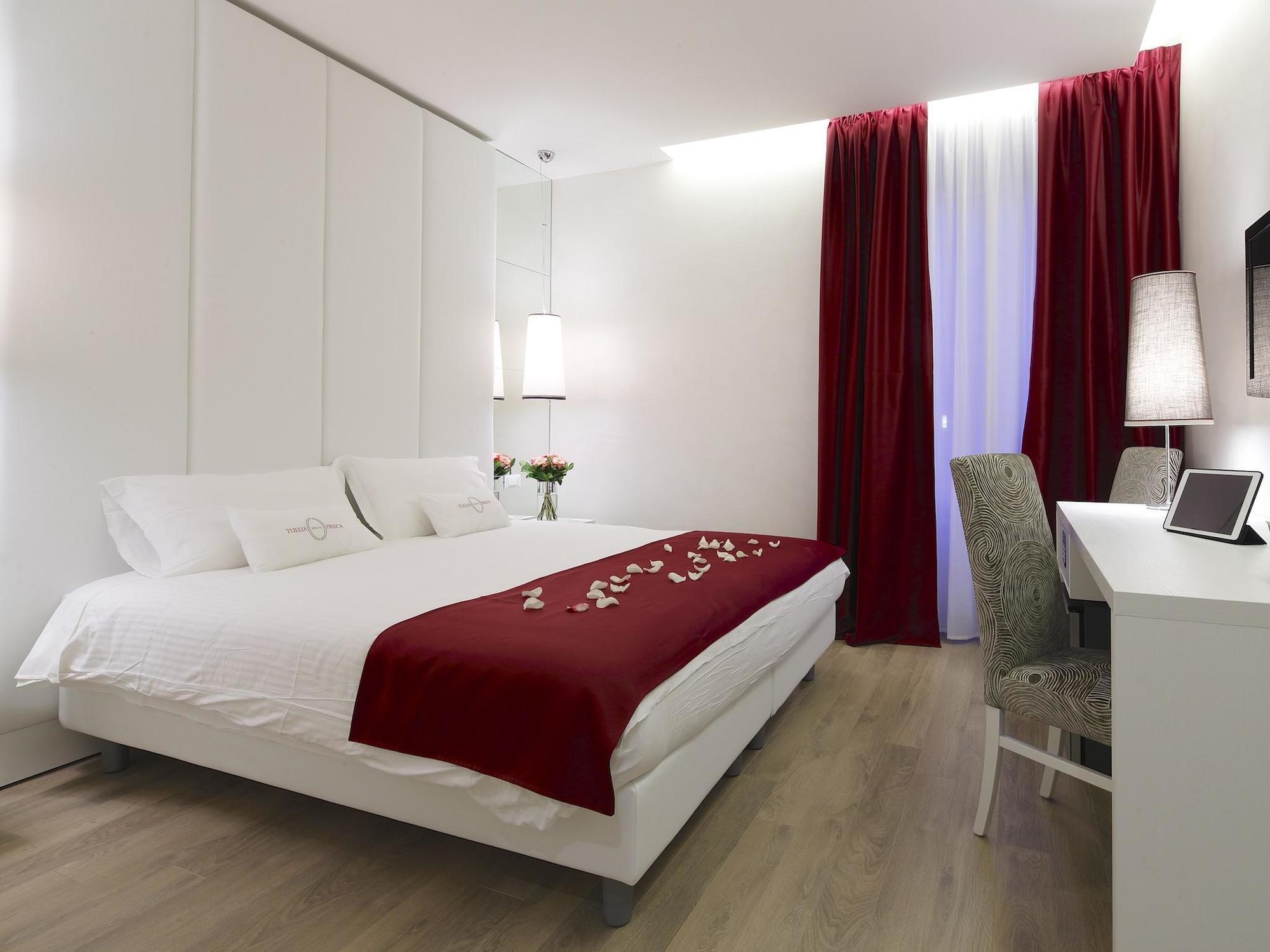 Tullia And Prisca Relais Guest House Rome Exterior photo